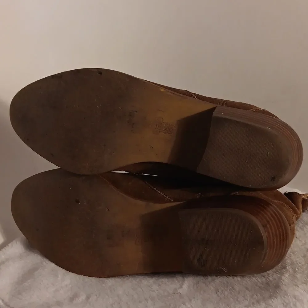 Chelsea Brown Suede Ankle Boots